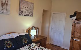 The Aul Shop & Public House -Entire Private Annexe